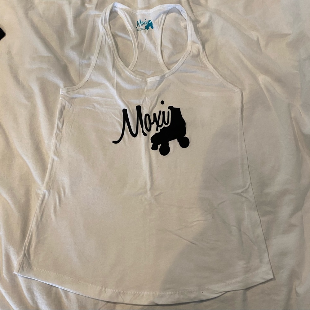 Moxi clothing bundle - Picture 3 of 14